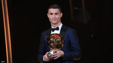 البرتغالي كريستيانو رونالدو يحدد المرشحين للفوز للكرة الذهبية