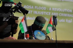 القسام تفرج عن 4 مجندات أسيرات في الدفعة الثانية من صفقة التبادل