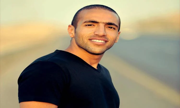 من هو المطرب عمرو ستين؟ السيرة الذاتية وسبب وفاته الحقيقي - ويكيبيديا