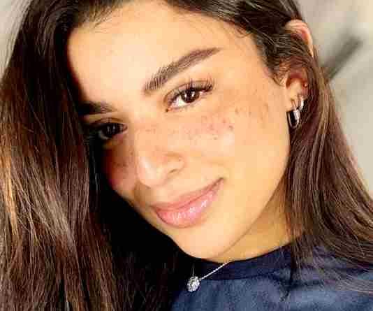 من هي سارة خنكار ويكيبيديا؟ السيرة الذاتية، كم عمرها وأبرز المعلومات عنها